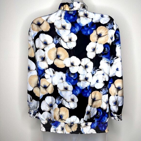 White House Black Market Top Blue White Floral Long Sleeve Blouse. Extra Small - Picture 7 of 12